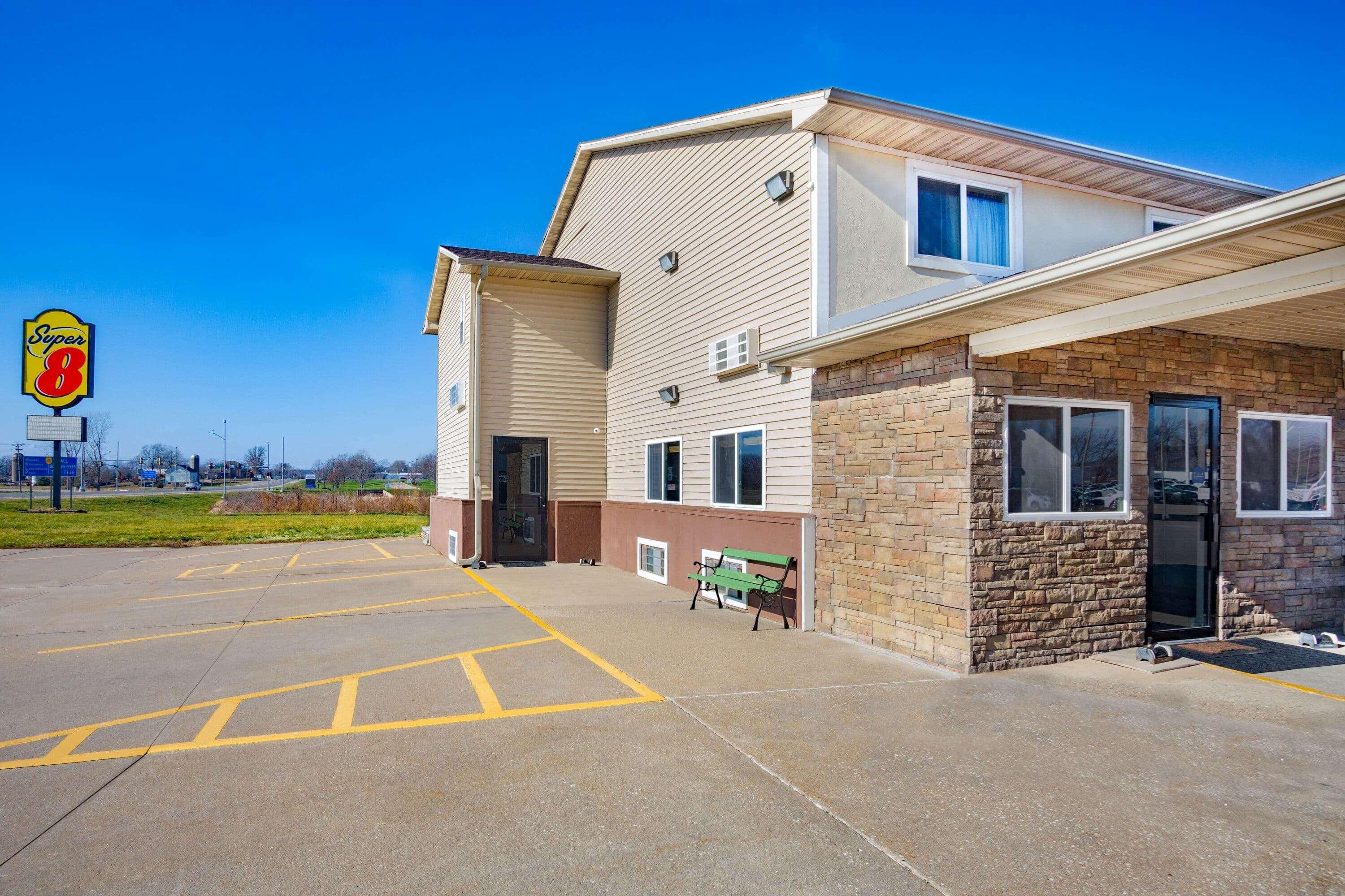 Super 8 By Wyndham Fort Madison Exteriér fotografie